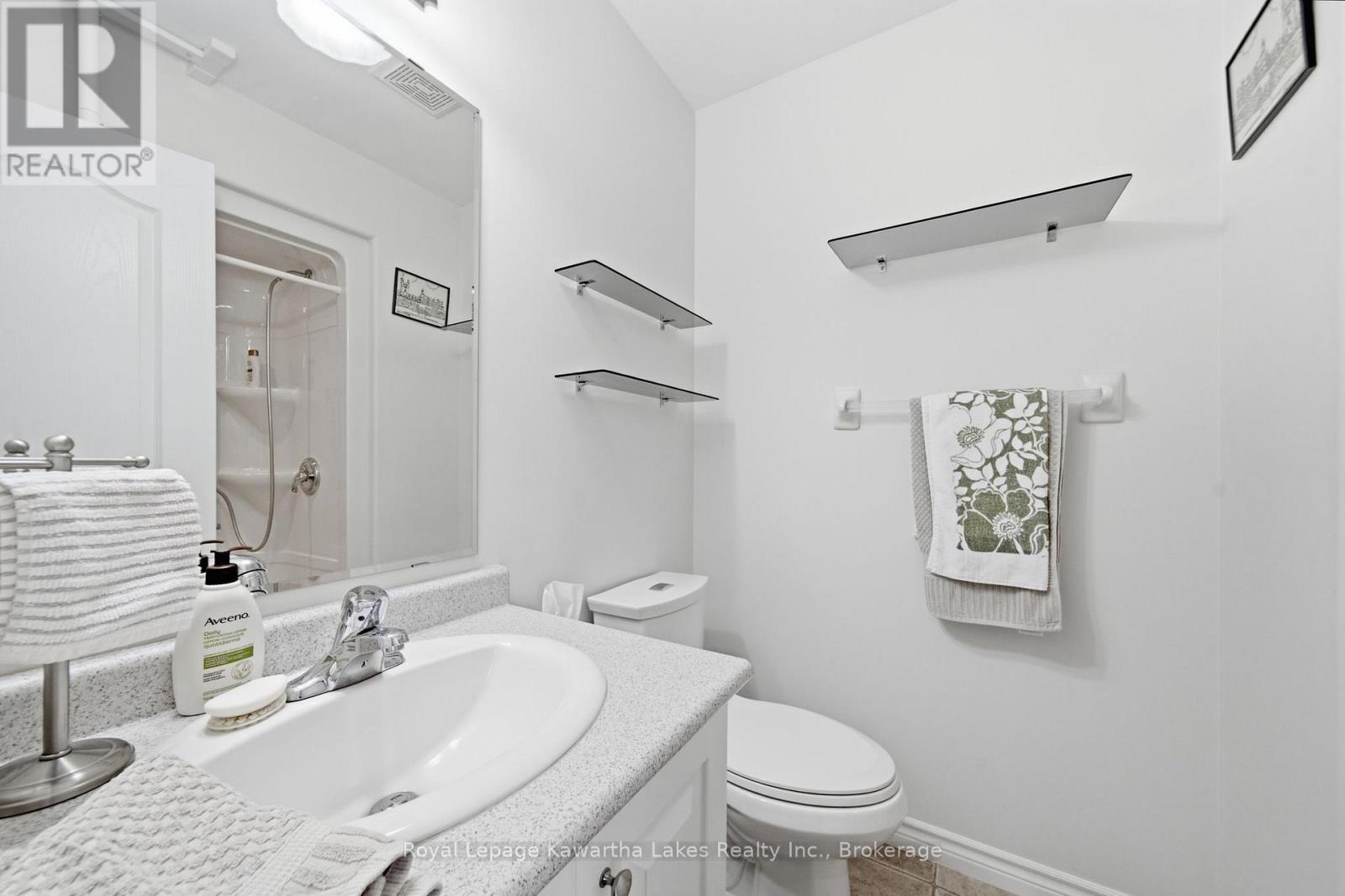 32 Gee Crescent, Kawartha Lakes (Lindsay), Ontario  K9V 6G4 - Photo 18 - X13640682
