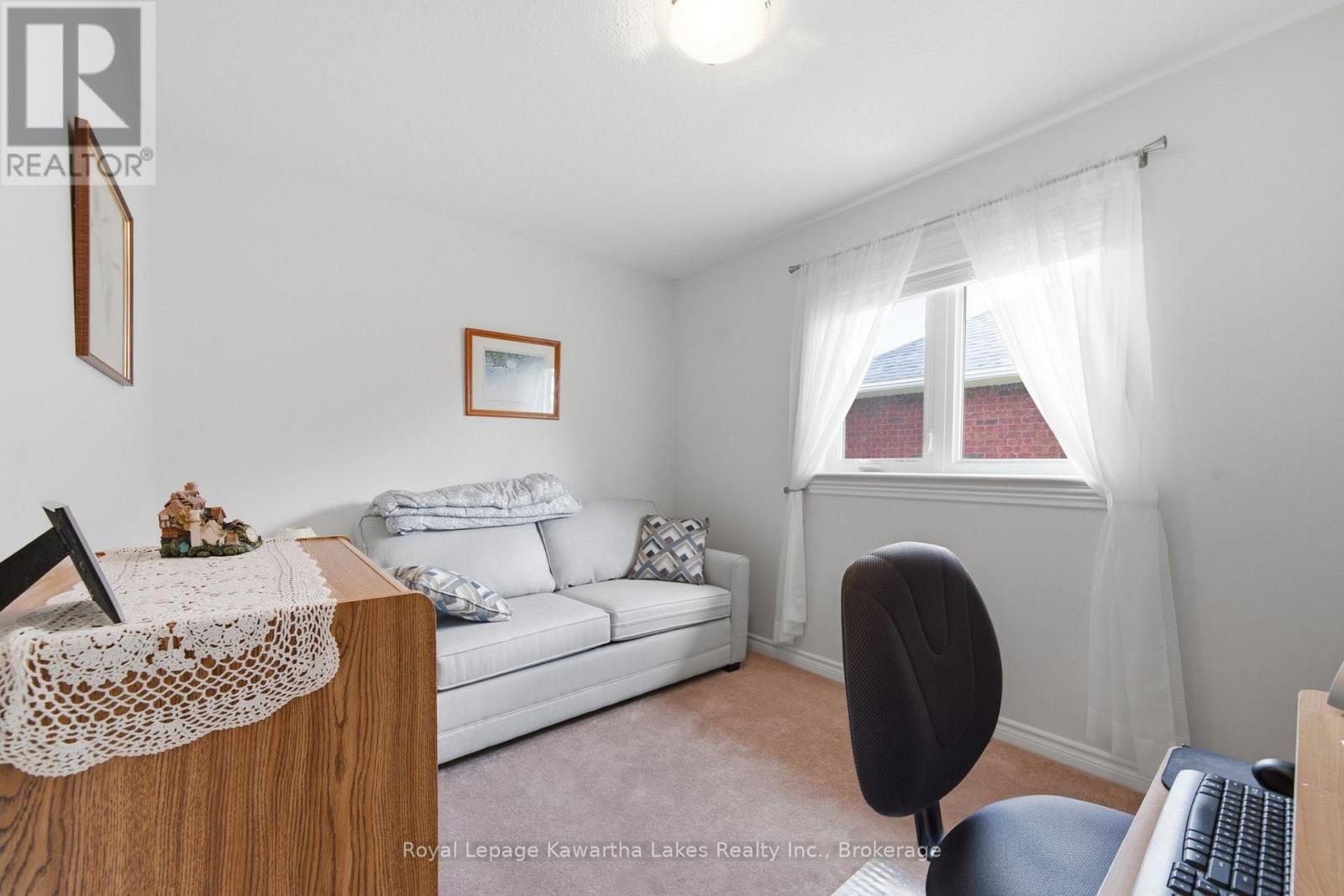 32 Gee Crescent, Kawartha Lakes (Lindsay), Ontario  K9V 6G4 - Photo 21 - X13640682