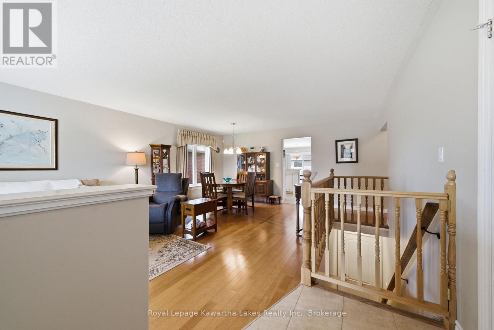 32 Gee Crescent, Kawartha Lakes (Lindsay), Ontario  K9V 6G4 - Photo 6 - X13640682