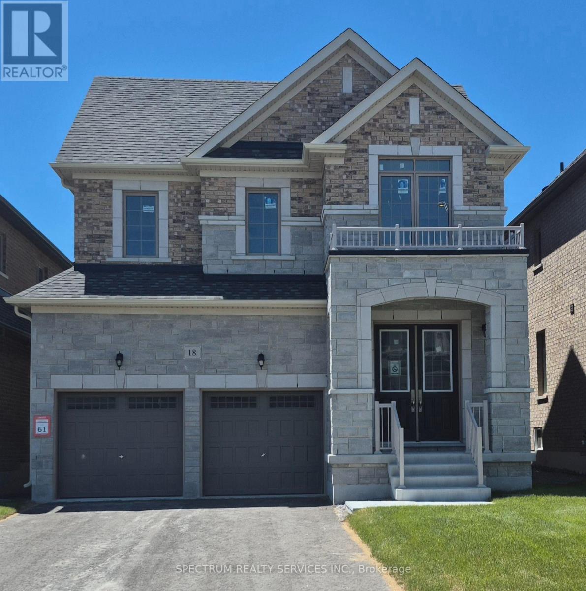 18 Rogerson Street, Clarington (Newcastle), Ontario  L1B 0W4 - Photo 2 - E13640800