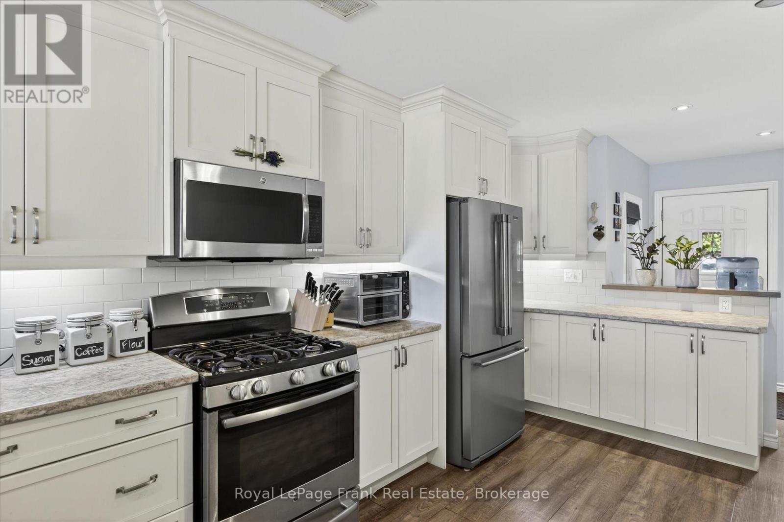 944 Birchcliff Drive, Douro-Dummer, Ontario  K0L 2H0 - Photo 16 - X13640984