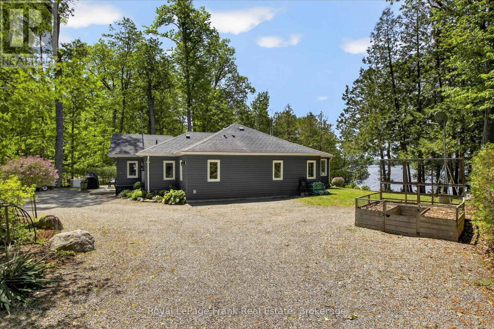 944 Birchcliff Drive, Douro-Dummer, Ontario  K0L 2H0 - Photo 44 - X13640984