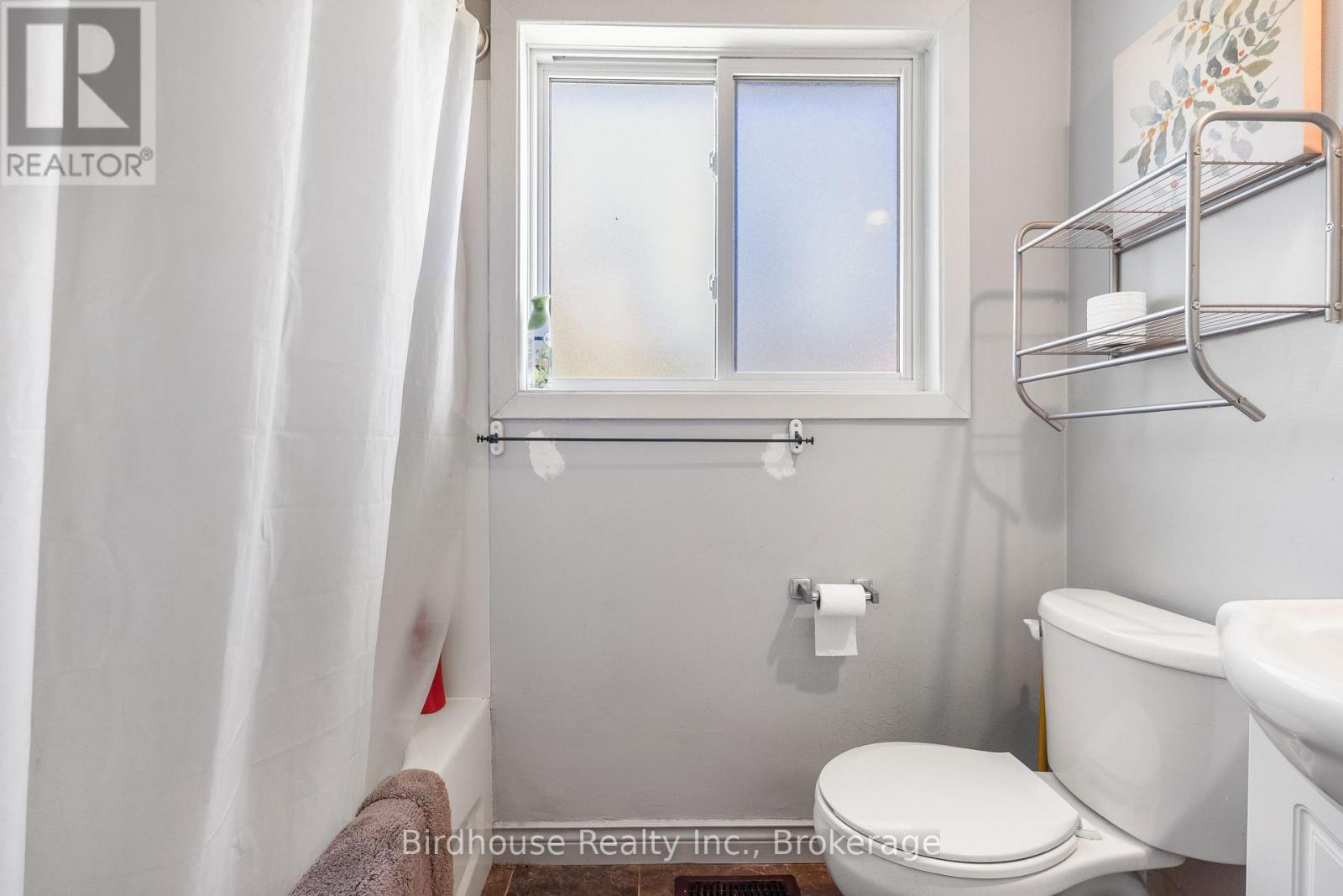 22 Northlin Park Road, Kawartha Lakes (Lindsay), Ontario  K9V 4P3 - Photo 16 - X13640996
