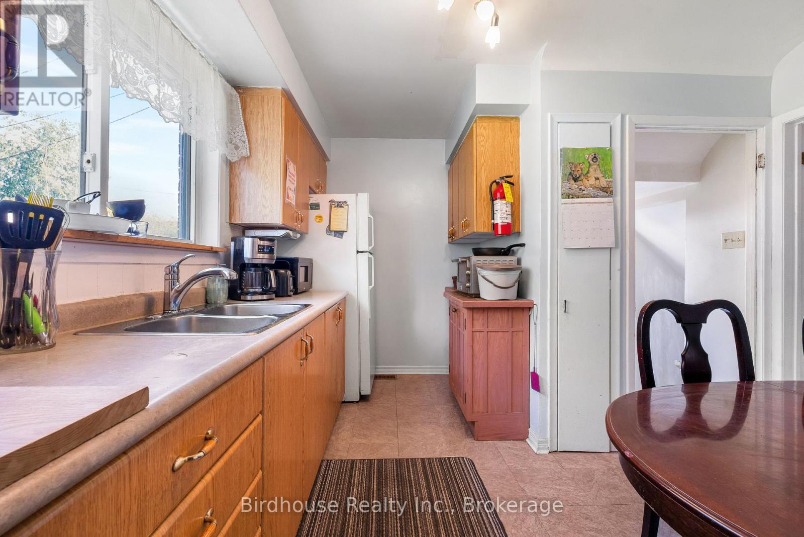 22 Northlin Park Road, Kawartha Lakes (Lindsay), Ontario  K9V 4P3 - Photo 5 - X13640996