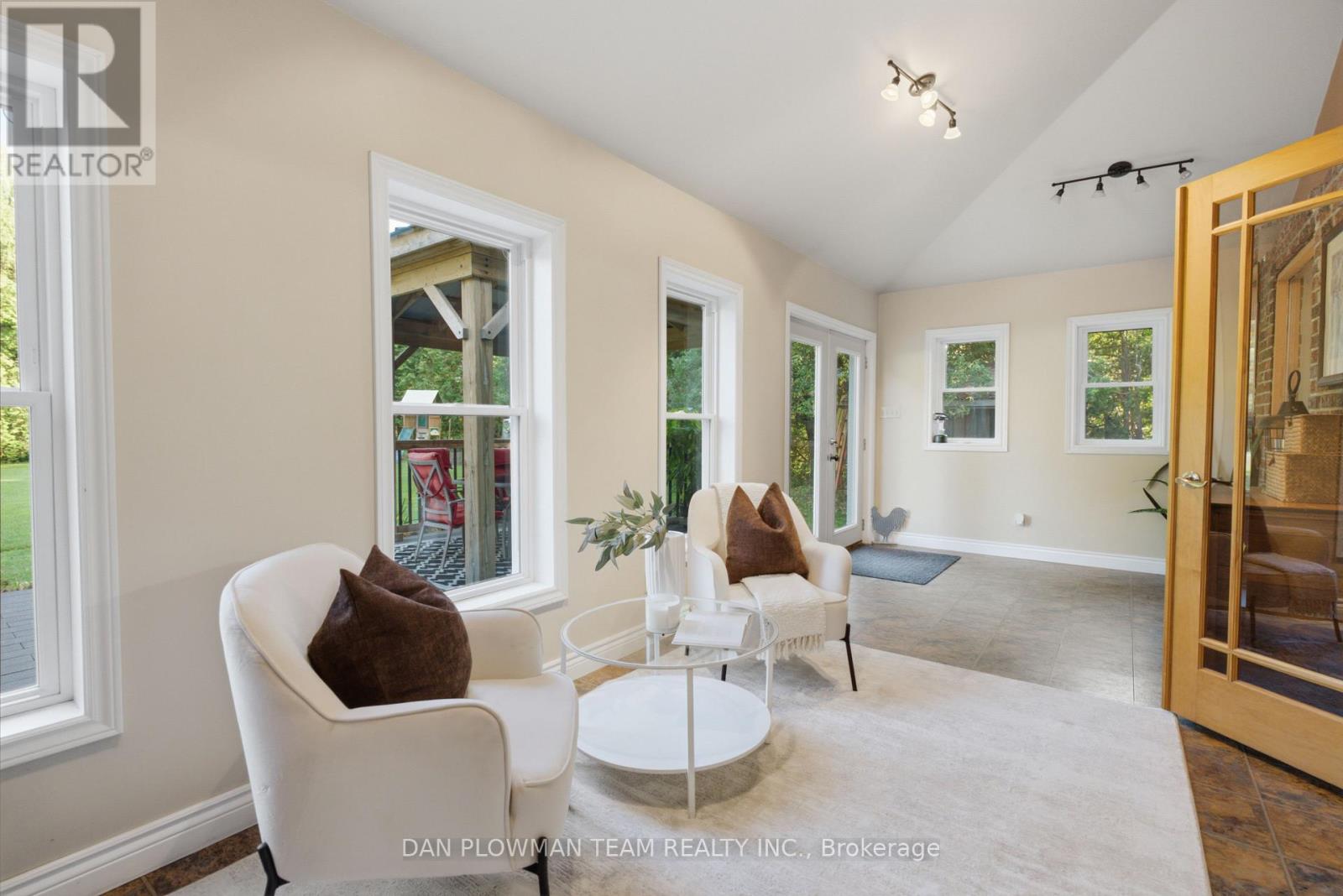 9 Valley Road, Cavan Monaghan (Cavan-Monaghan), Ontario  L0A 1G0 - Photo 15 - X13641568