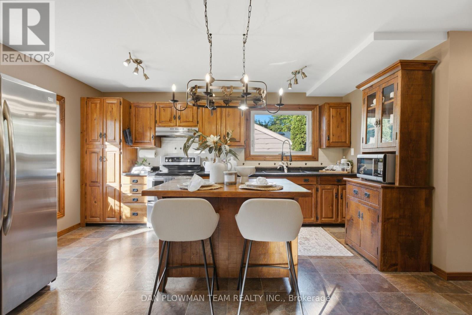 9 Valley Road, Cavan Monaghan (Cavan-Monaghan), Ontario  L0A 1G0 - Photo 8 - X13641568