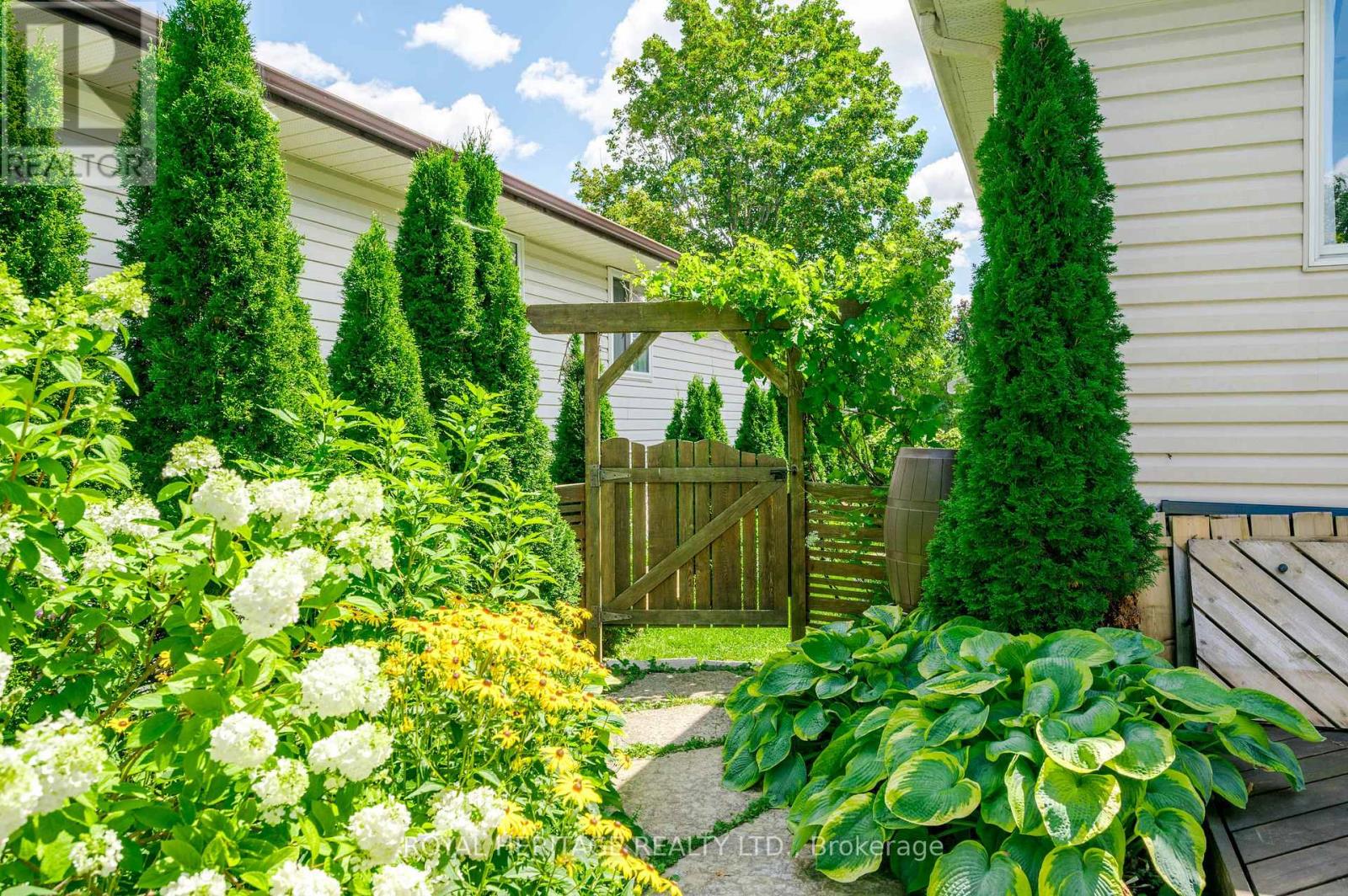 258 Franmor Drive, Peterborough (Ashburnham Ward 4), Ontario  K9H 7M3 - Photo 48 - X13643540