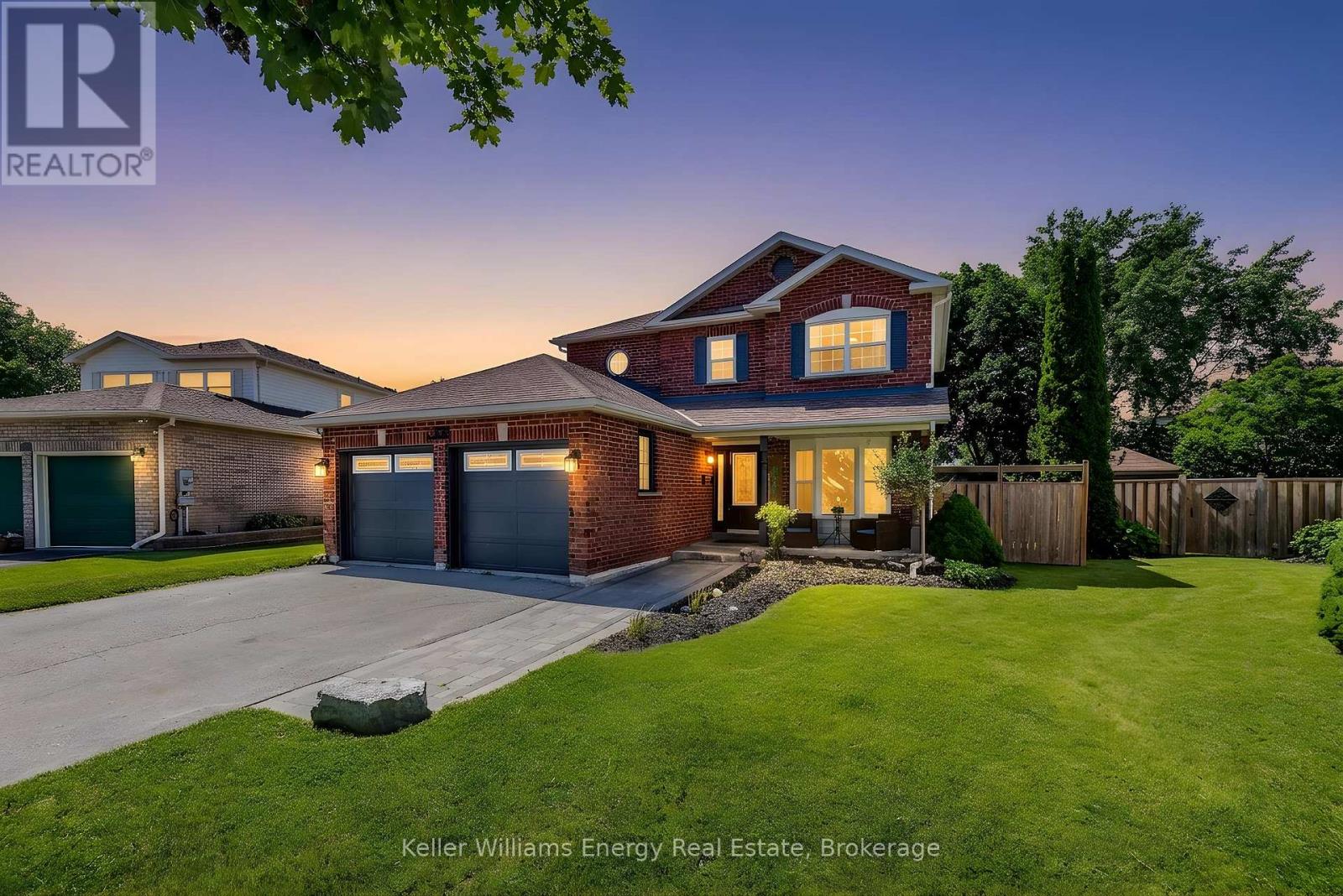 329 CHALLENGER COURT, clarington (newcastle), Ontario