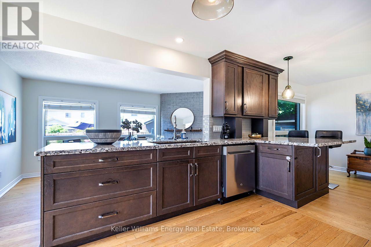 329 Challenger Court, Clarington (Newcastle), Ontario  L1B 1K4 - Photo 16 - E13643870