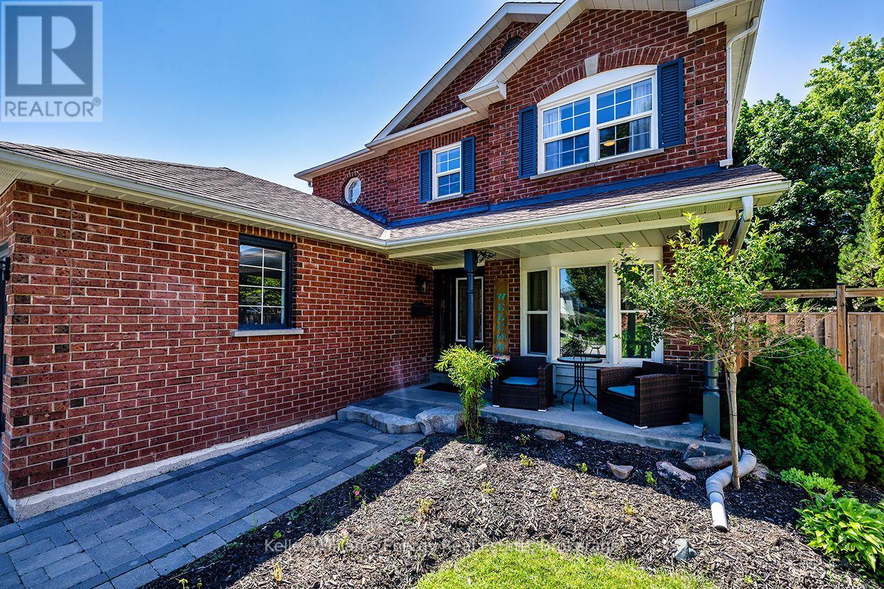 329 Challenger Court, Clarington (Newcastle), Ontario  L1B 1K4 - Photo 5 - E13643870