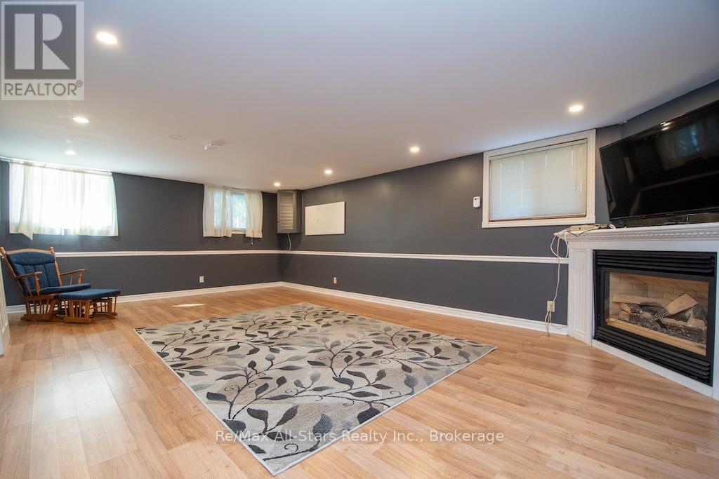 4 Daniel Court, Kawartha Lakes (Lindsay), Ontario  K9V 4Z9 - Photo 36 - X13643930
