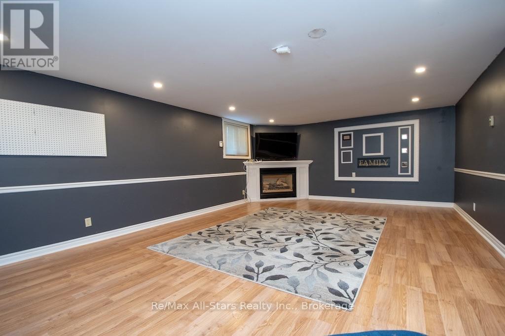 4 Daniel Court, Kawartha Lakes (Lindsay), Ontario  K9V 4Z9 - Photo 37 - X13643930