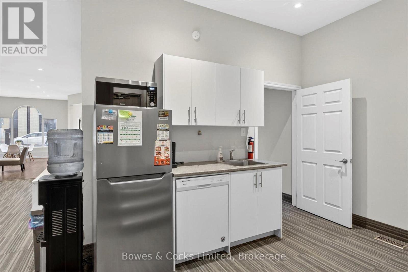 269 Charlotte Street, Peterborough (Town Ward 3), Ontario  K9J 2V3 - Photo 16 - X13643970