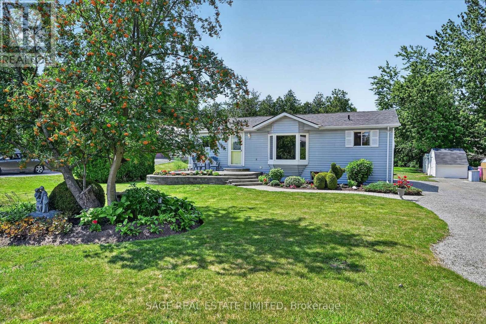 39 Riverside Drive, Kawartha Lakes (Ops), Ontario  K9V 0H6 - Photo 3 - X13643712