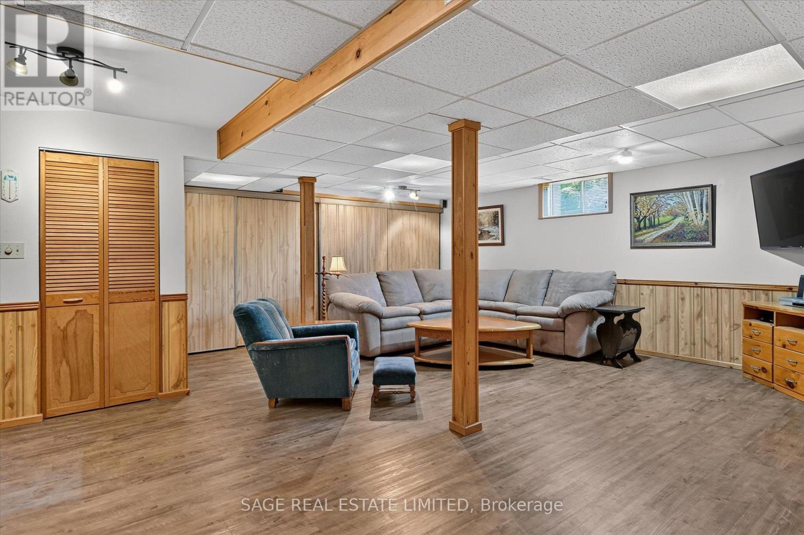 39 Riverside Drive, Kawartha Lakes (Ops), Ontario  K9V 0H6 - Photo 32 - X13643712