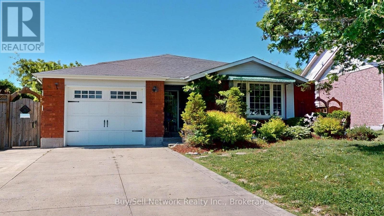 2504 Idyllwood Crescent, Peterborough (Ashburnham Ward 4), Ontario  K9L 1Y9 - Photo 3 - X13644794
