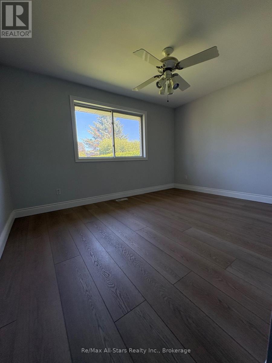 8 Whitney Court, Kawartha Lakes (Lindsay), Ontario  K9V 6C4 - Photo 12 - X13645648