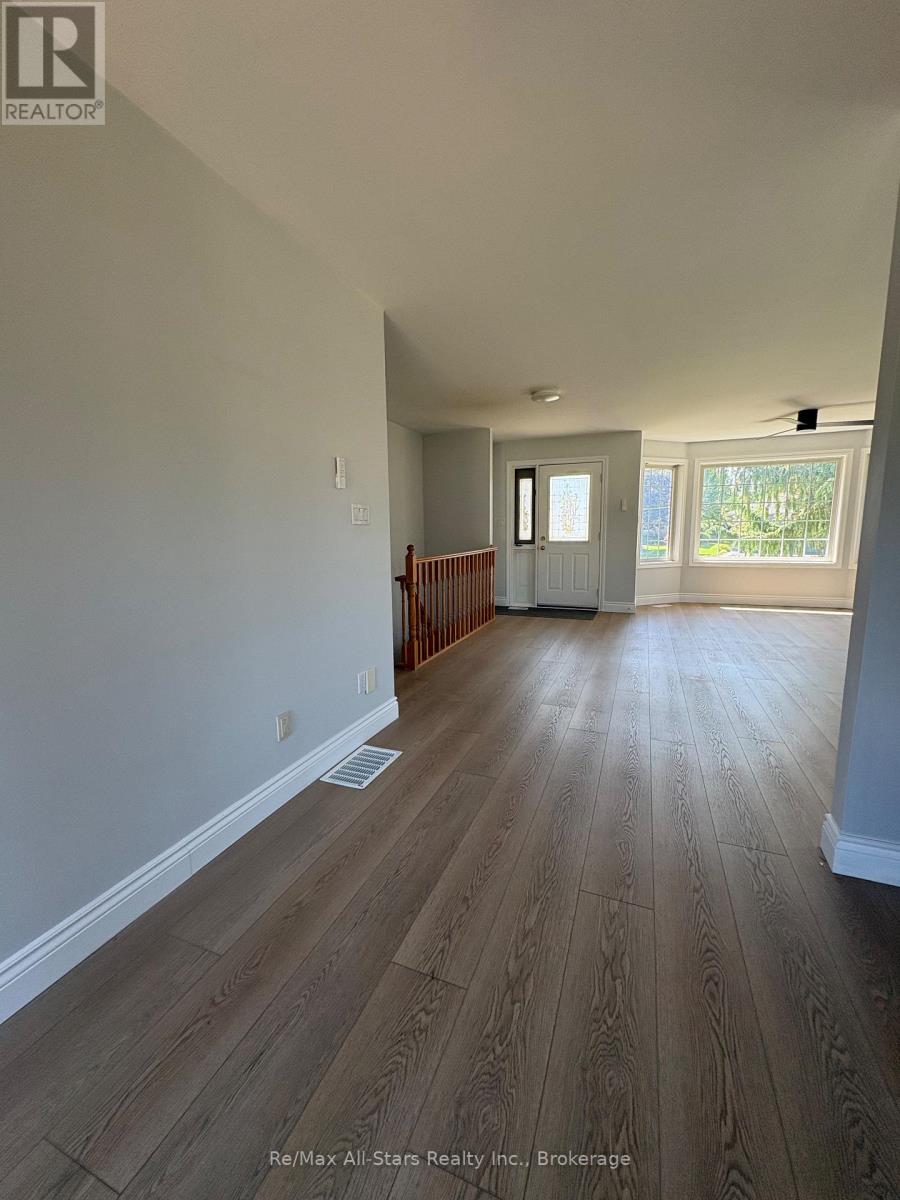 8 Whitney Court, Kawartha Lakes (Lindsay), Ontario  K9V 6C4 - Photo 5 - X13645648