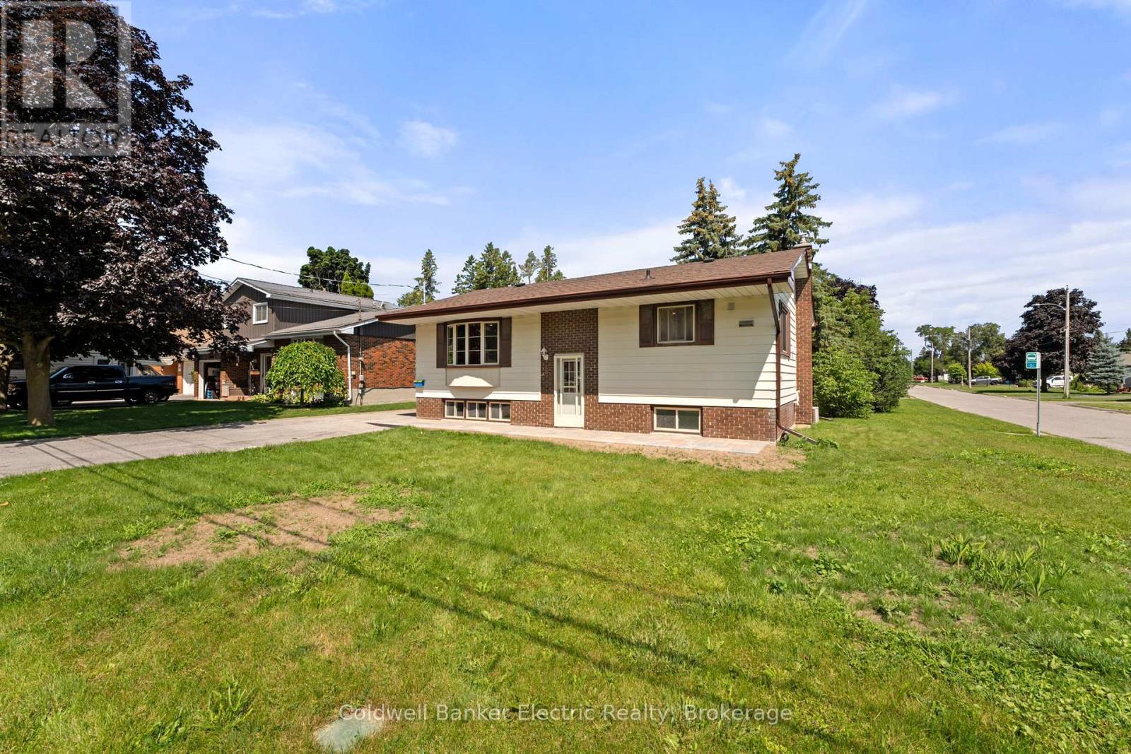 8b Pottinger Street, Kawartha Lakes (Lindsay), Ontario  K9V 3X3 - Photo 13 - X13646264