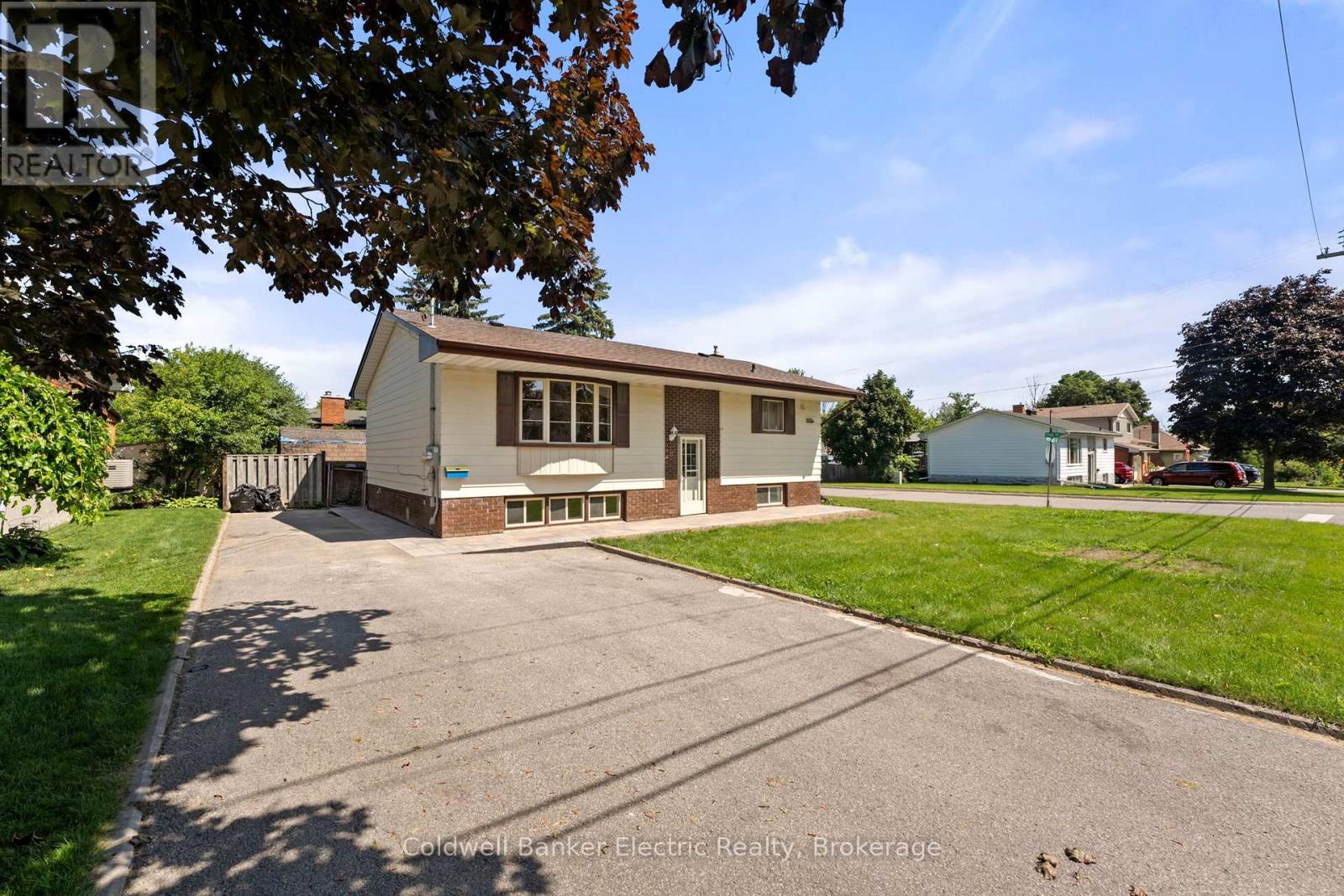 8b Pottinger Street, Kawartha Lakes (Lindsay), Ontario  K9V 3X3 - Photo 14 - X13646264