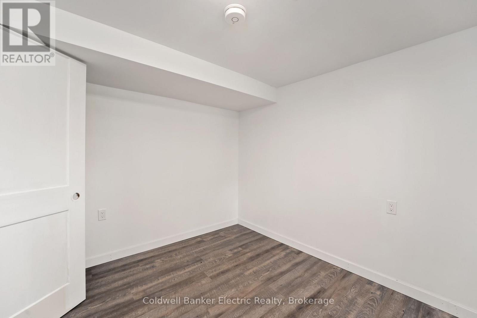 8b Pottinger Street, Kawartha Lakes (Lindsay), Ontario  K9V 3X3 - Photo 7 - X13646264