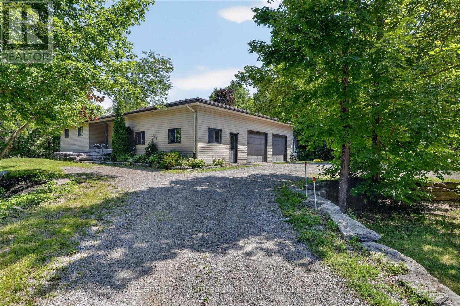 923 Rock Road, Douro-Dummer, Ontario  K0L 3A0 - Photo 2 - X13646506