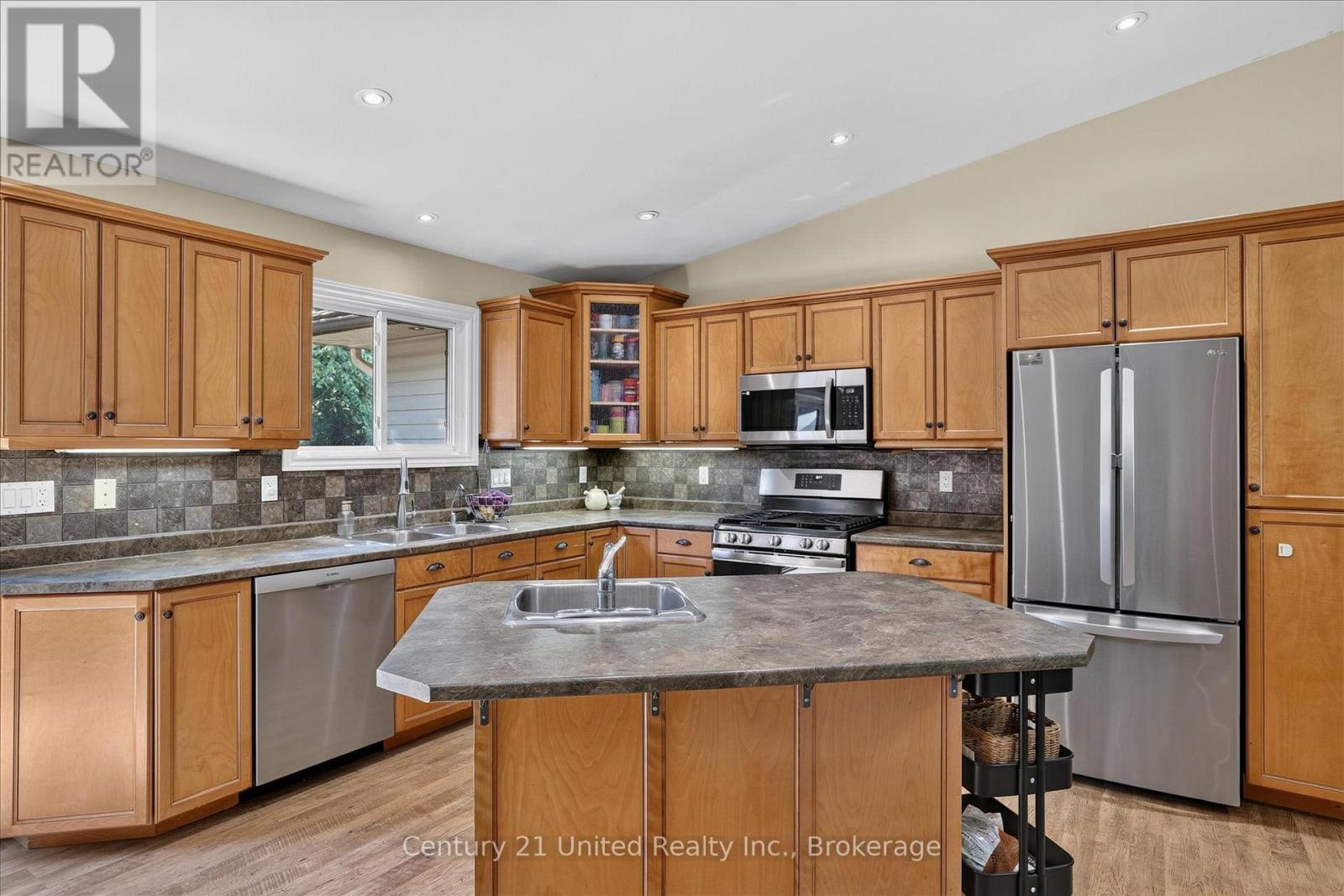 923 Rock Road, Douro-Dummer, Ontario  K0L 3A0 - Photo 4 - X13646506