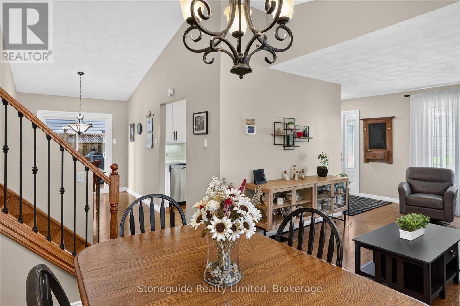 814 Milford Drive, Peterborough (Otonabee Ward 1), Ontario  K9J 8J5 - Photo 13 - X13646864