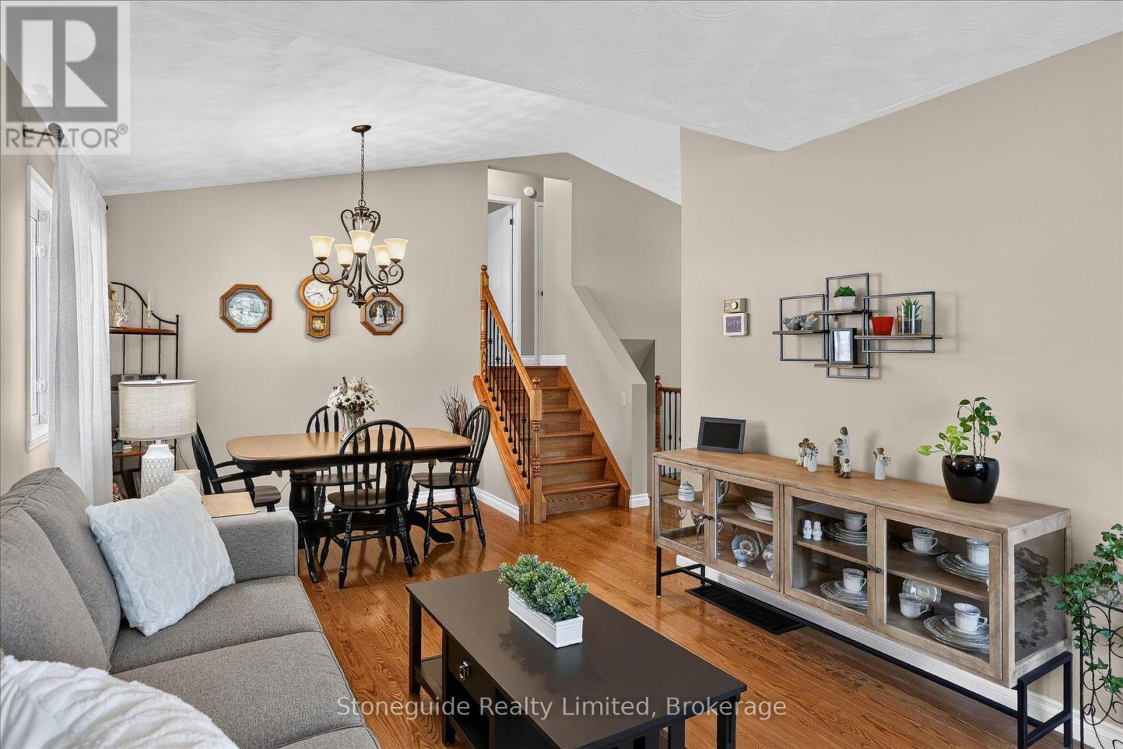 814 Milford Drive, Peterborough (Otonabee Ward 1), Ontario  K9J 8J5 - Photo 8 - X13646864