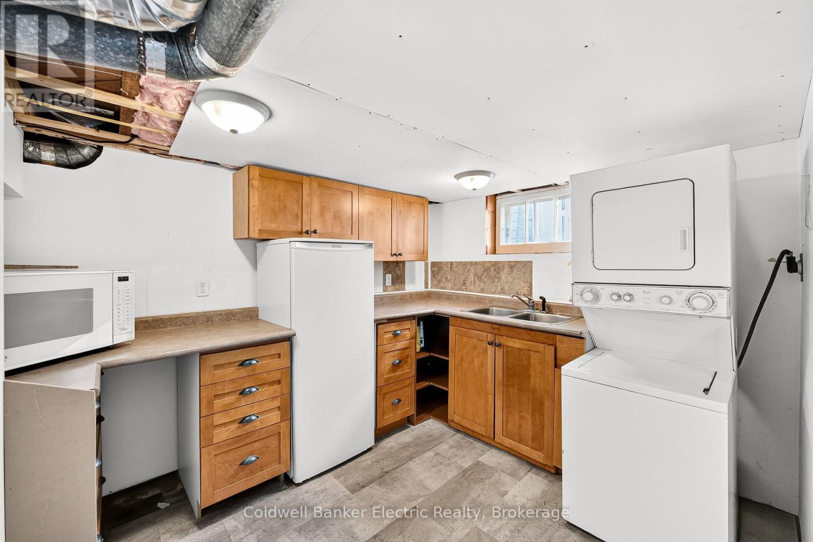78 Melbourne Street W, Kawartha Lakes (Lindsay), Ontario  K9V 2T3 - Photo 34 - X13647146