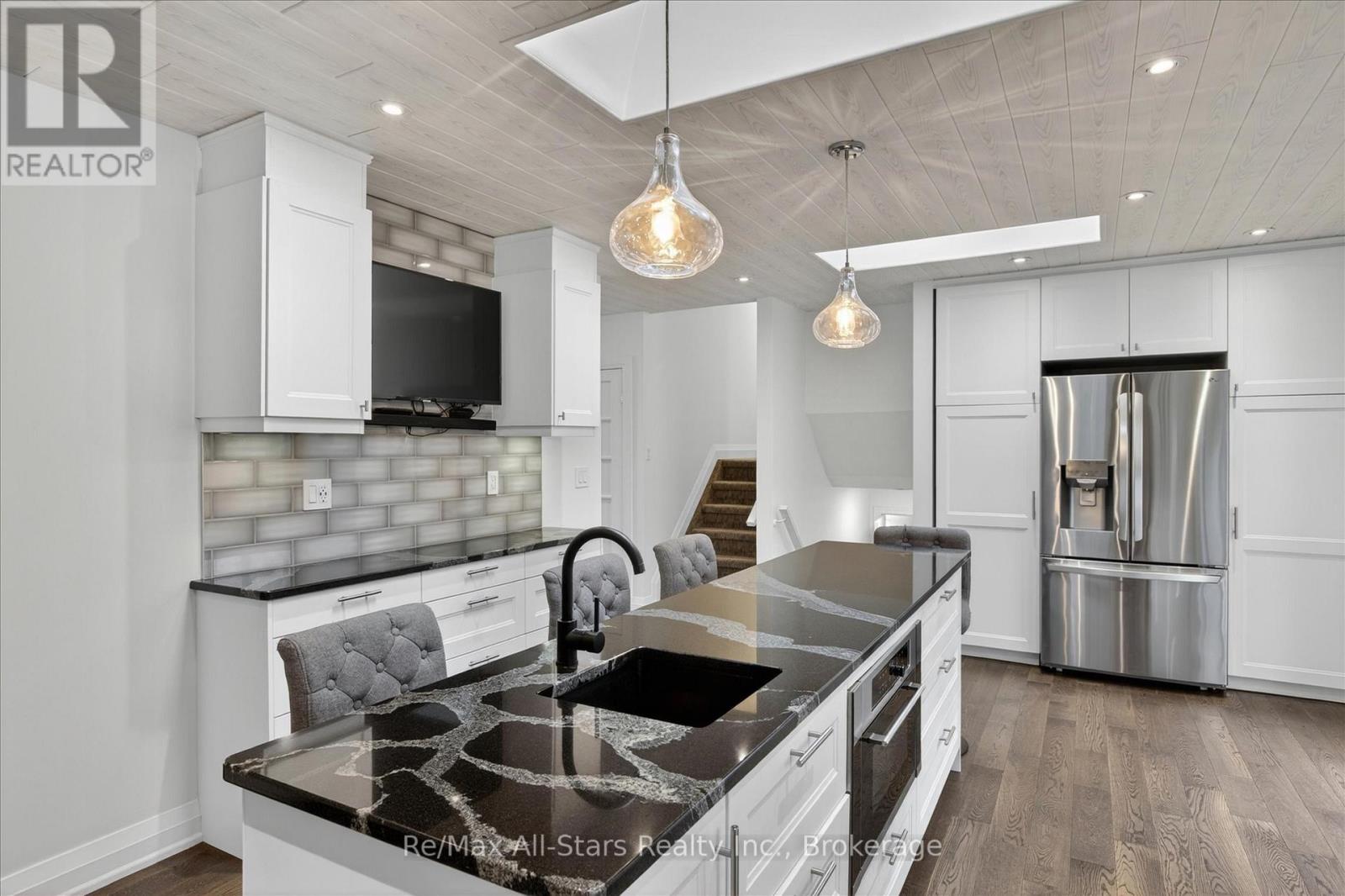 1558 Highway 7a, Kawartha Lakes (Manvers), Ontario  L0A 1A0 - Photo 6 - X13648712