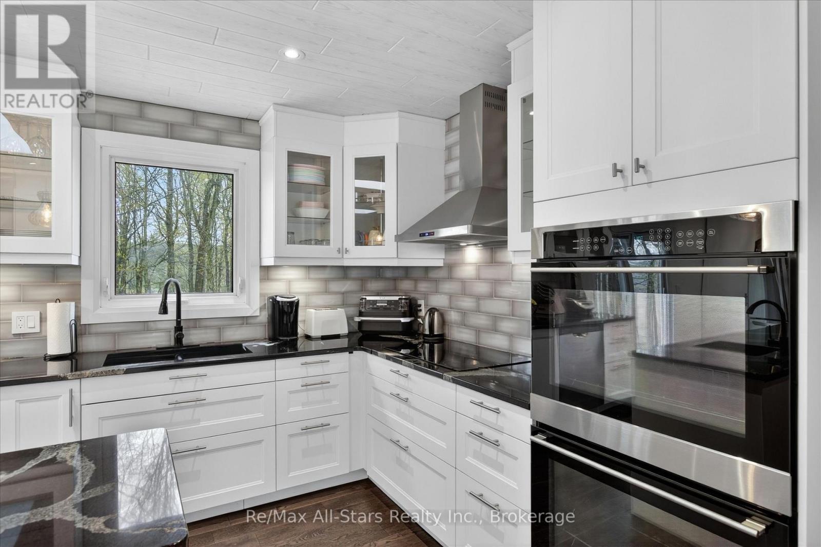 1558 Highway 7a, Kawartha Lakes (Manvers), Ontario  L0A 1A0 - Photo 7 - X13648712