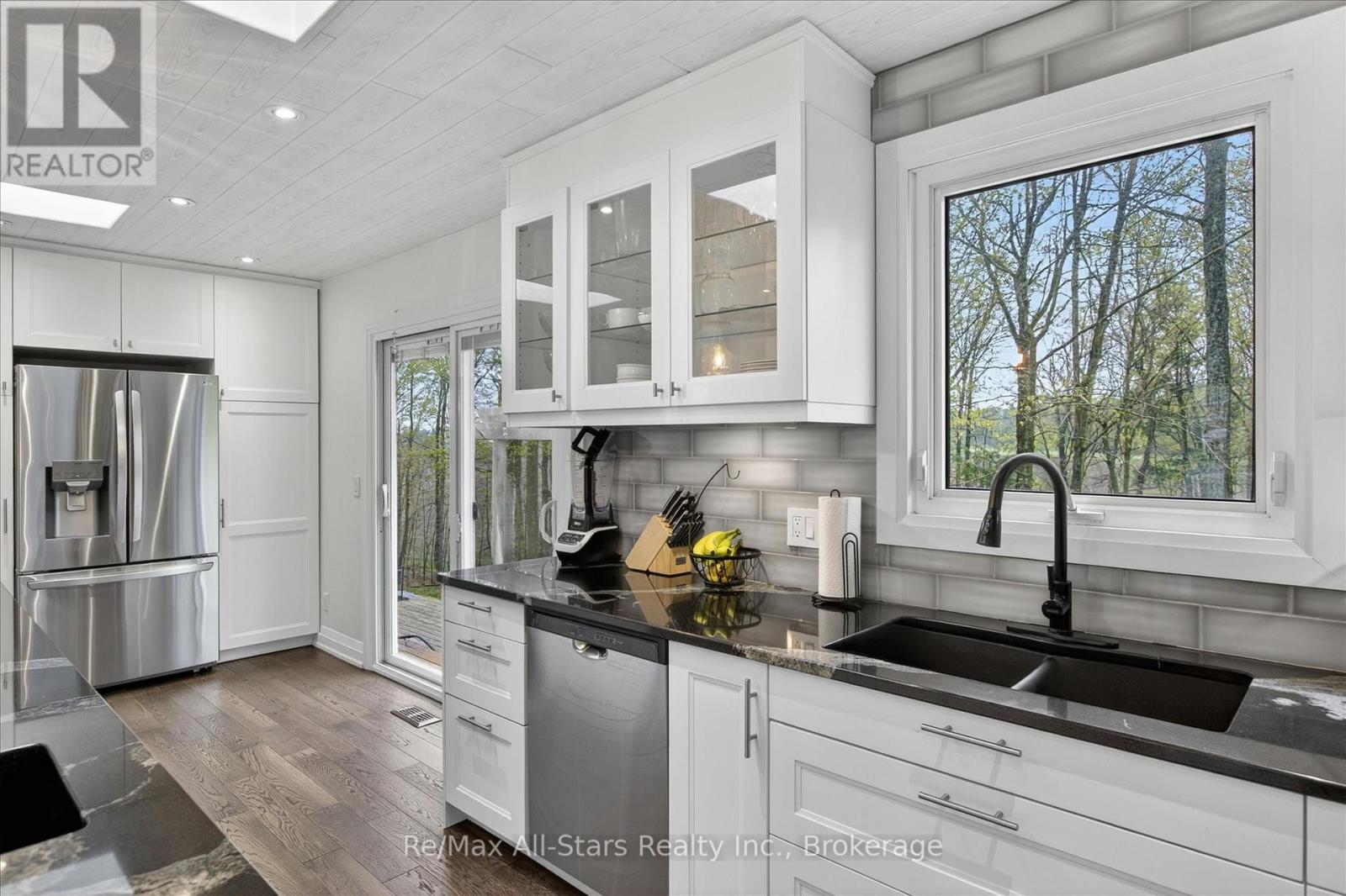 1558 Highway 7a, Kawartha Lakes (Manvers), Ontario  L0A 1A0 - Photo 8 - X13648712