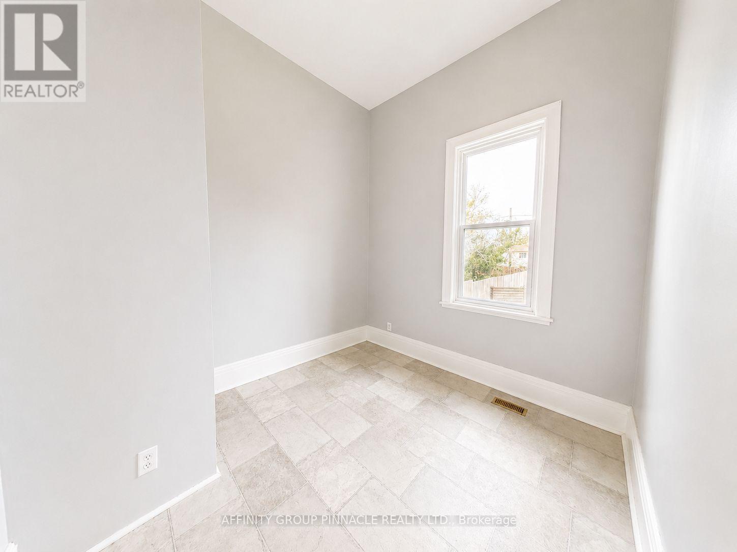 170 Queen Street, Kawartha Lakes (Lindsay), Ontario  K9V 1H4 - Photo 14 - X13649484