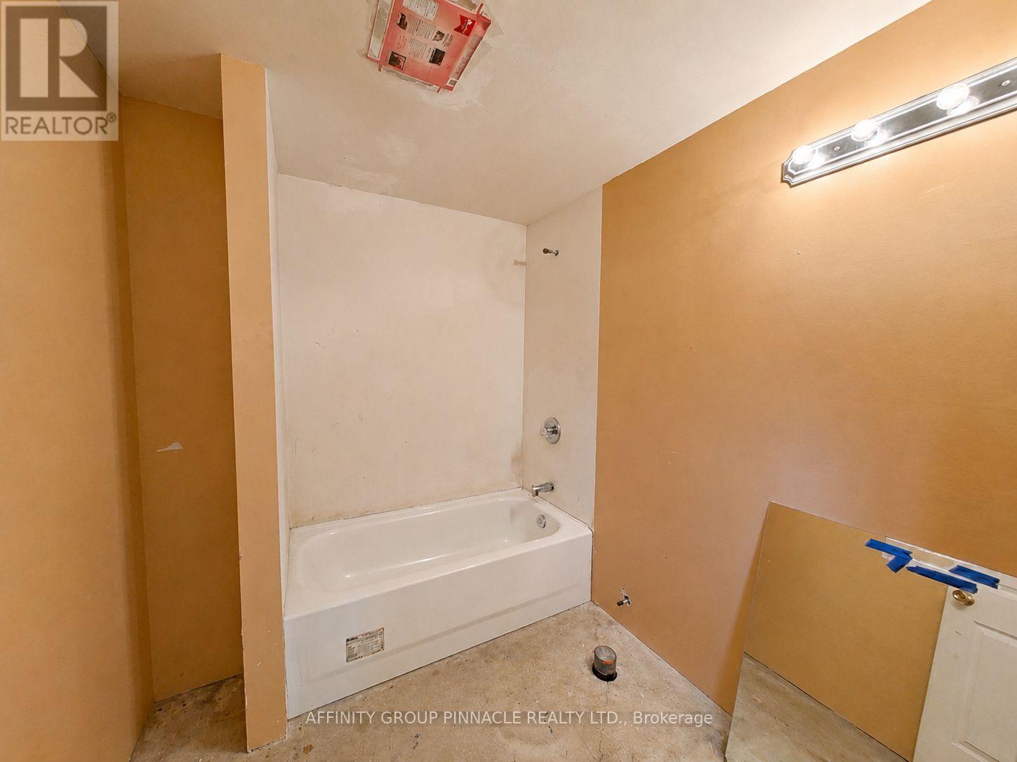 170 Queen Street, Kawartha Lakes (Lindsay), Ontario  K9V 1H4 - Photo 28 - X13649484