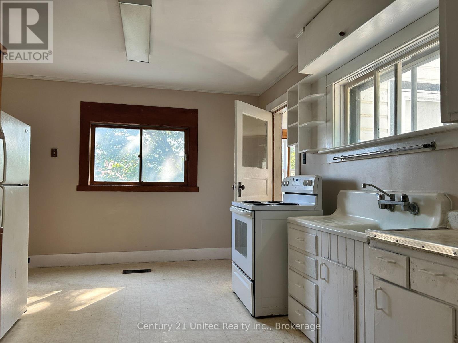140 Queen Street, Trent Hills (Campbellford), Ontario  K0L 1L0 - Photo 4 - X13651576