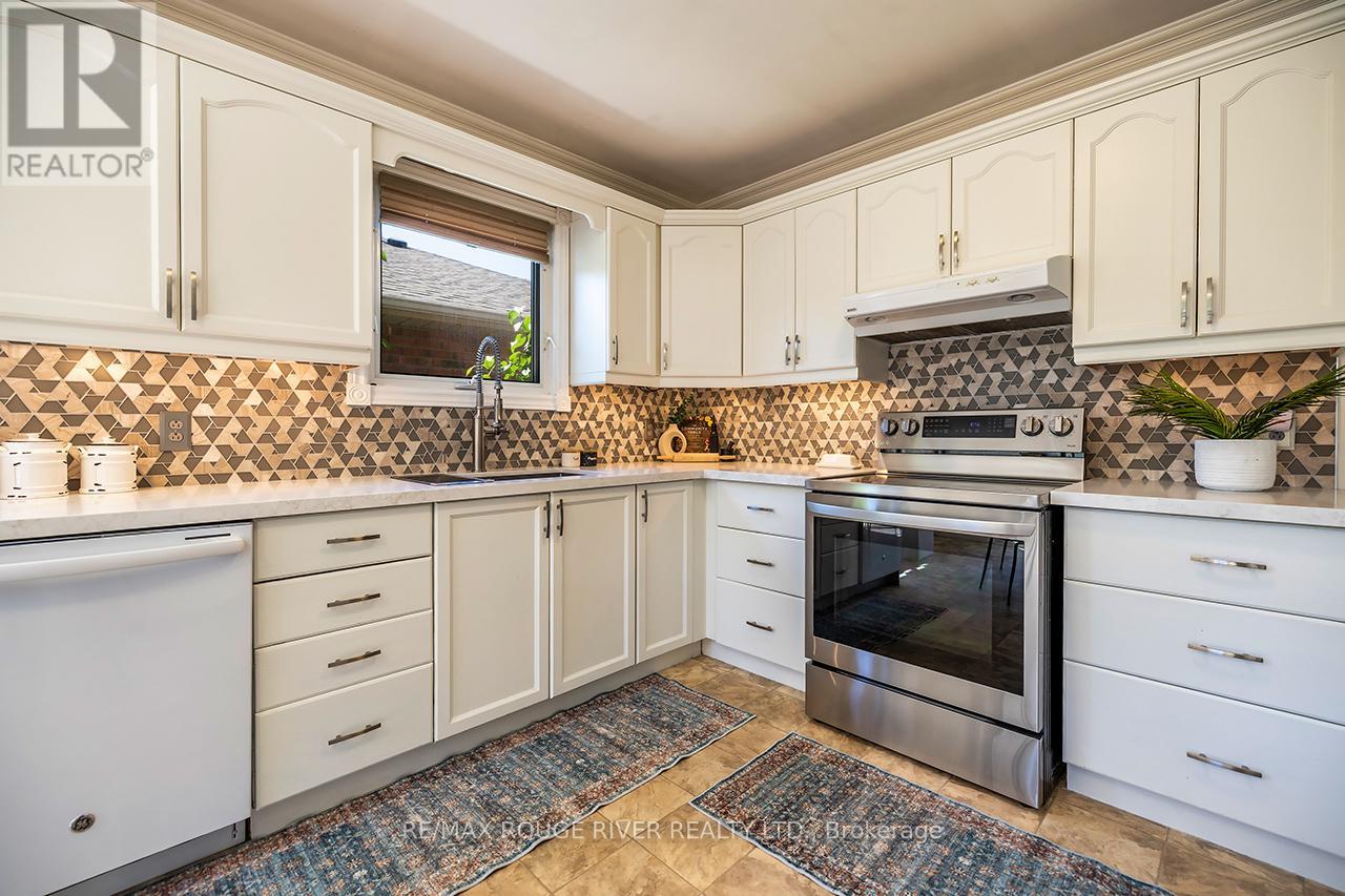 640 Pinewood Drive, Peterborough (Otonabee Ward 1), Ontario  K9K 1L2 - Photo 14 - X13654422