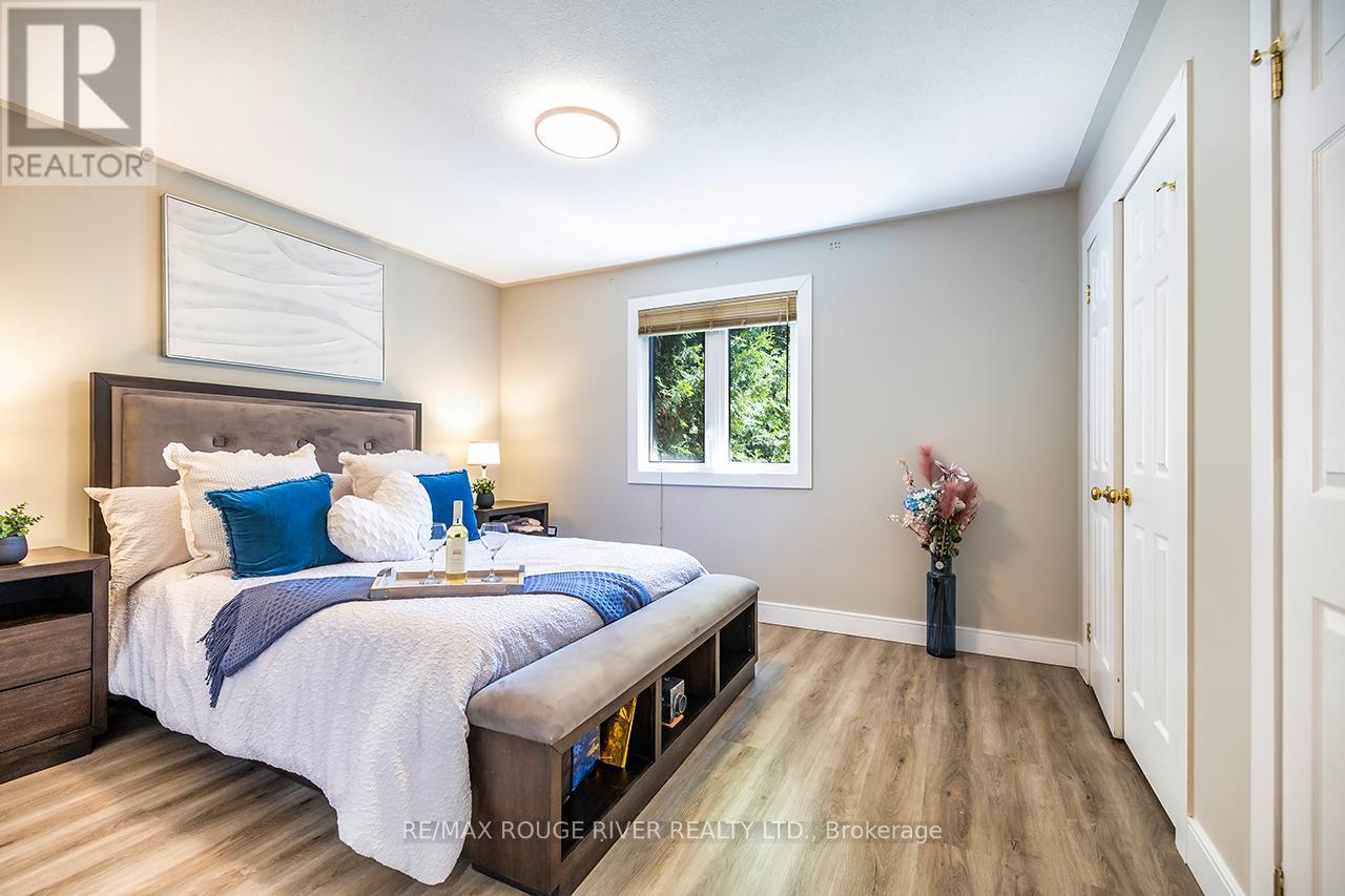 640 Pinewood Drive, Peterborough (Otonabee Ward 1), Ontario  K9K 1L2 - Photo 18 - X13654422
