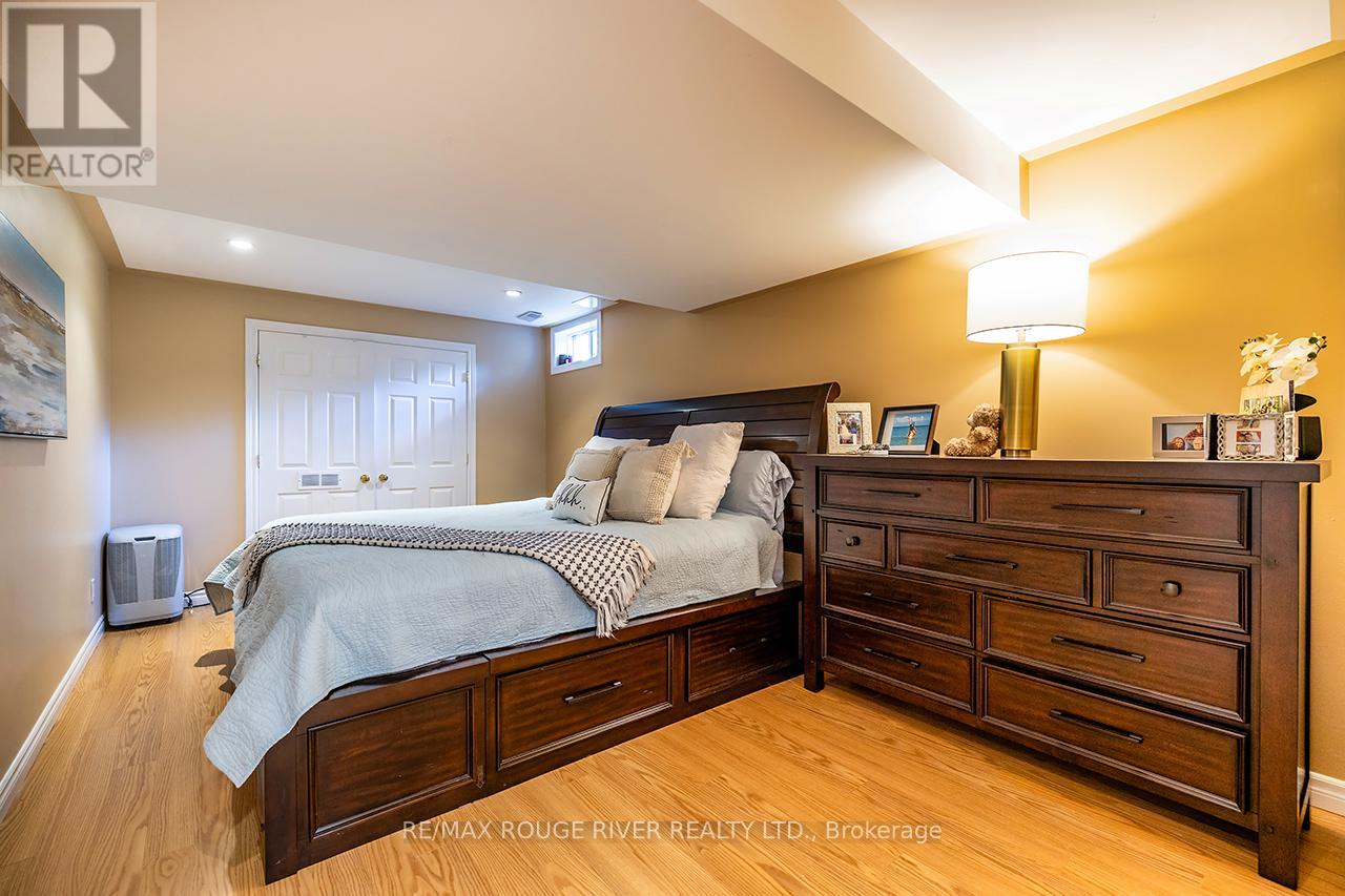 640 Pinewood Drive, Peterborough (Otonabee Ward 1), Ontario  K9K 1L2 - Photo 30 - X13654422