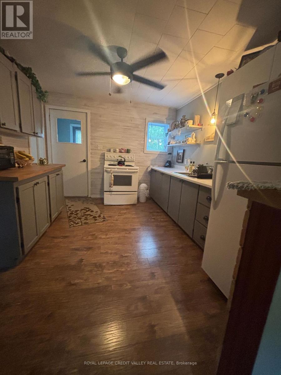 39 Cleak Avenue N, Bancroft (Bancroft Ward), Ontario  K0L 1C0 - Photo 15 - X13654550