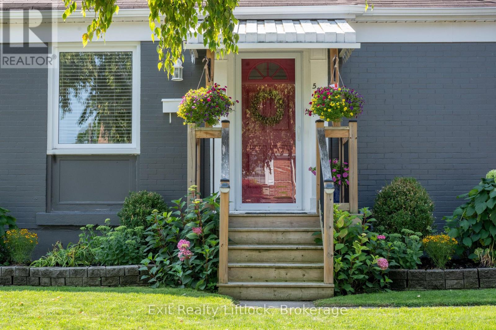 521 Mckellar Street, Peterborough (Otonabee Ward 1), Ontario  K9J 1R1 - Photo 2 - X13657326