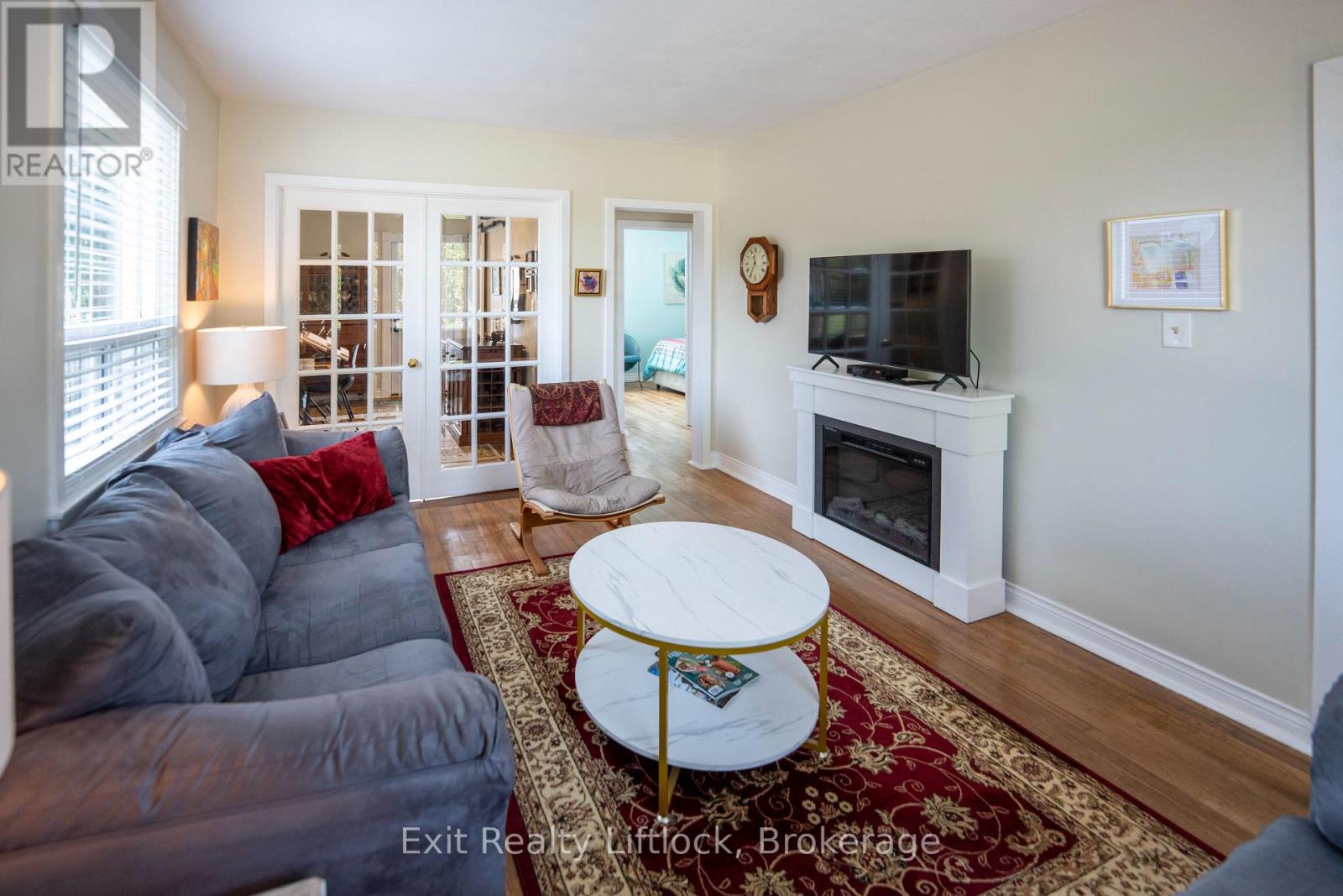 521 Mckellar Street, Peterborough (Otonabee Ward 1), Ontario  K9J 1R1 - Photo 5 - X13657326