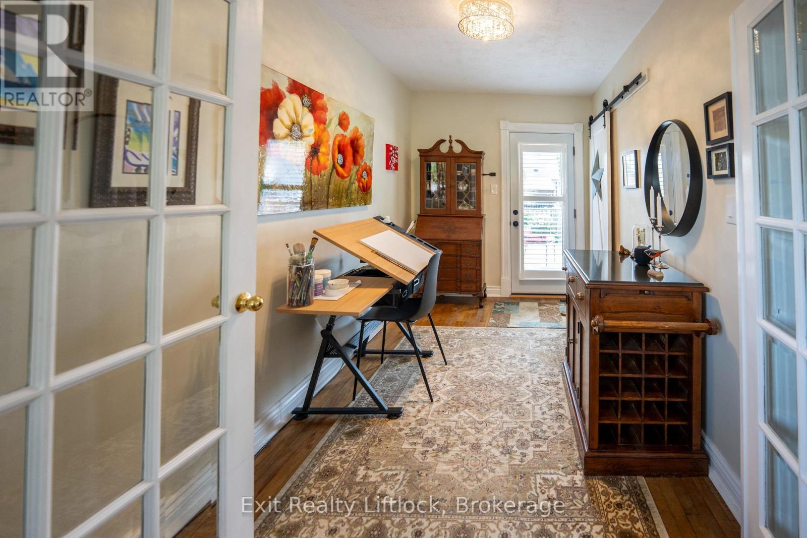 521 Mckellar Street, Peterborough (Otonabee Ward 1), Ontario  K9J 1R1 - Photo 7 - X13657326