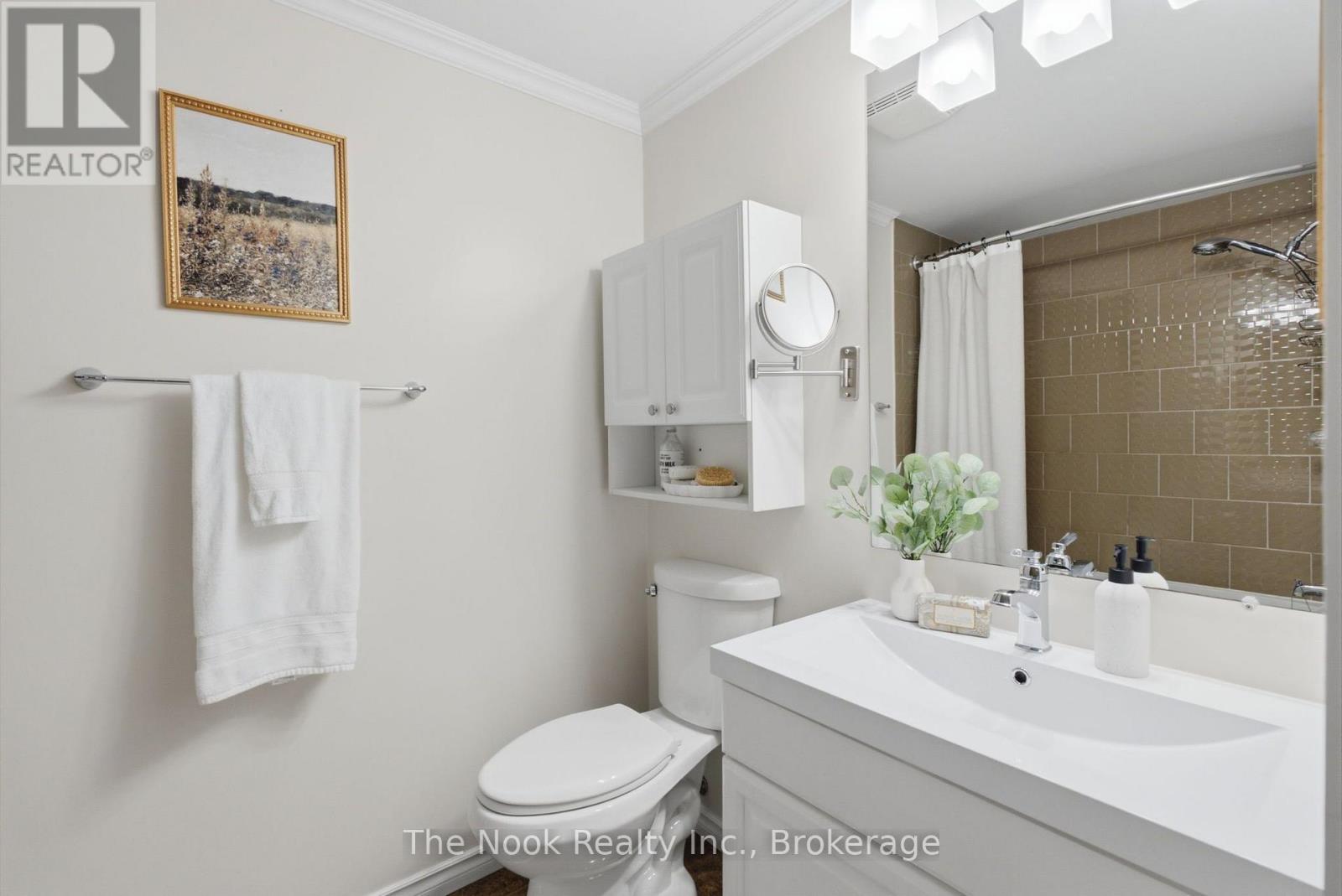 7 Pineridge Crescent, Clarington (Newcastle), Ontario  L1B 1B9 - Photo 14 - E13657650
