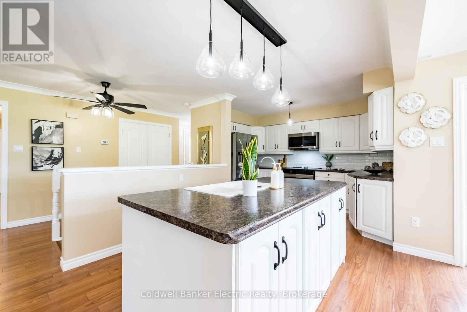 2367 Base Line, Otonabee-South Monaghan, Ontario  K9J 6X9 - Photo 12 - X13658652