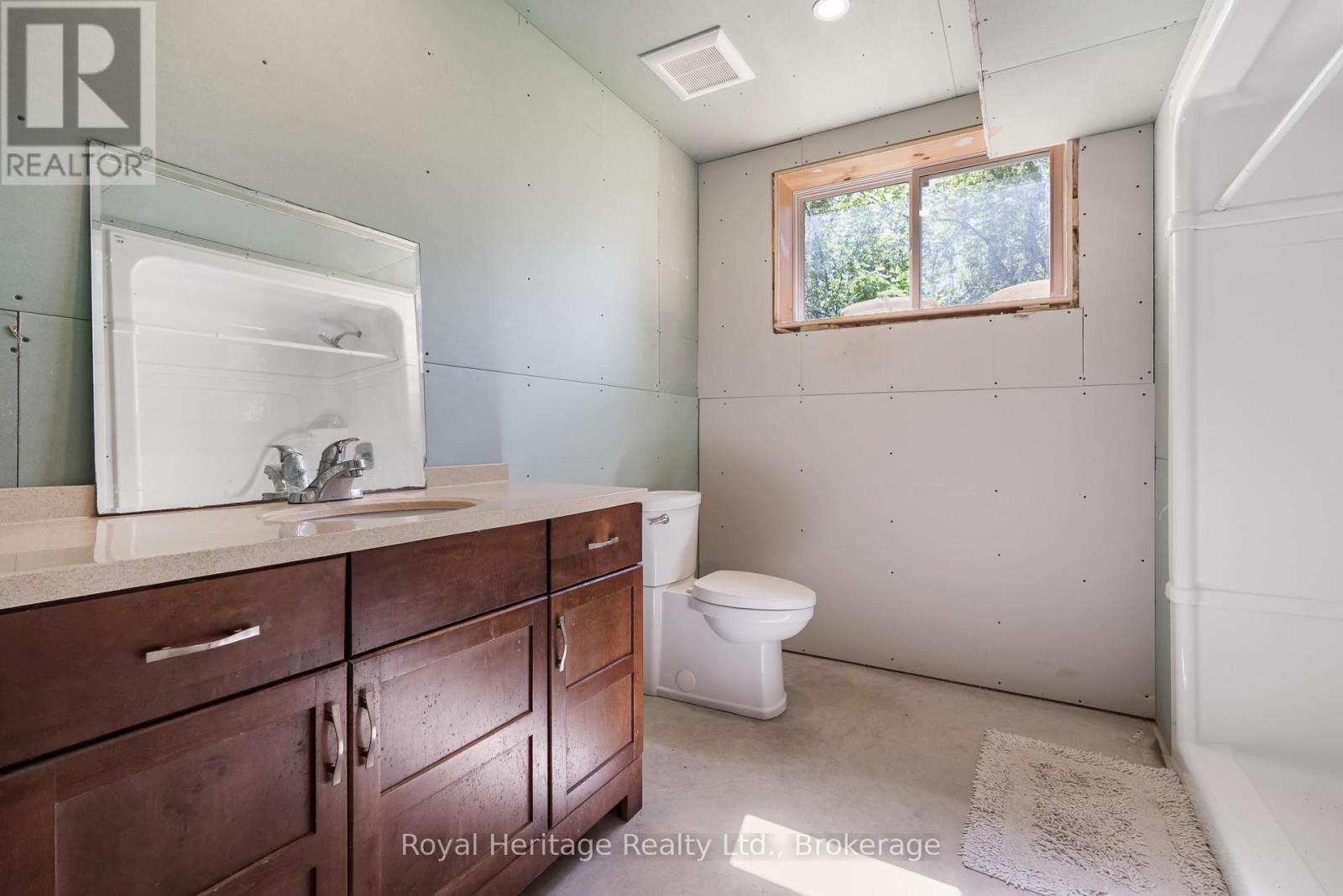 35 Leslie Frost Lane, Kawartha Lakes (Fenelon), Ontario  K9V 4R6 - Photo 21 - X13660692
