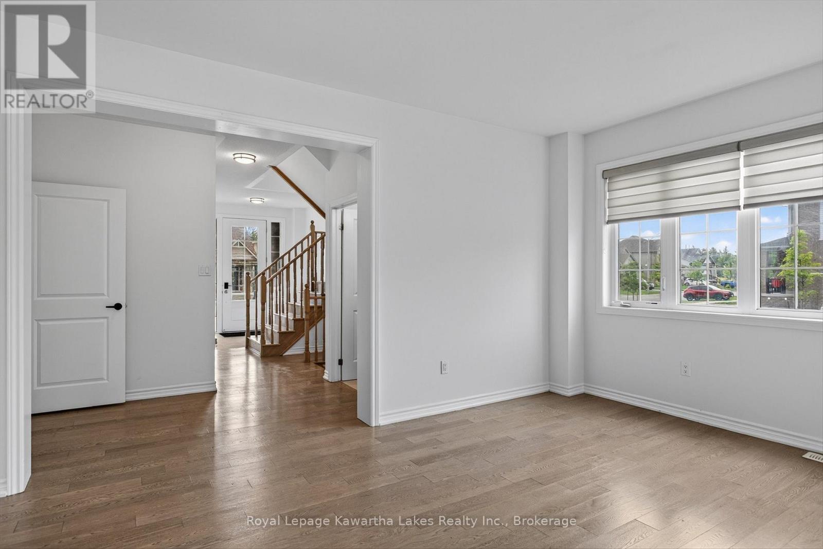 19 Hennessey Crescent, Kawartha Lakes (Lindsay), Ontario  K9V 0P2 - Photo 5 - X13660766