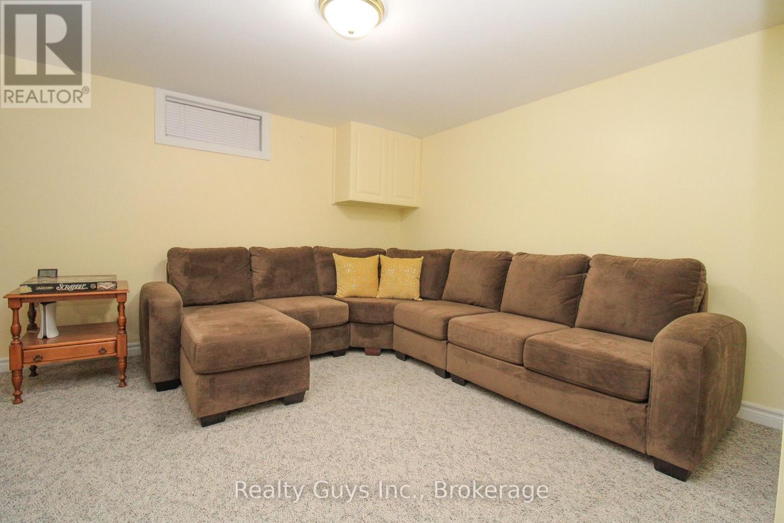 734 Crawford Place, Peterborough (Otonabee Ward 1), Ontario  K9J 3X3 - Photo 38 - X13660776