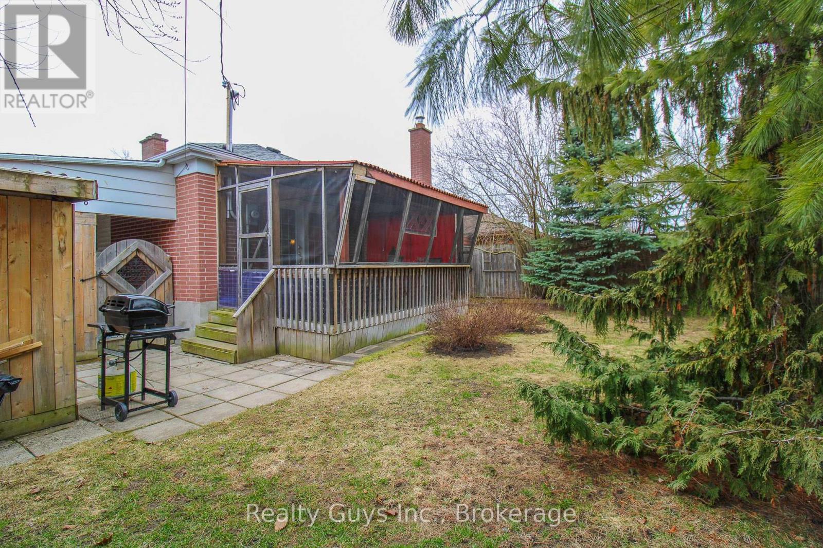 734 Crawford Place, Peterborough (Otonabee Ward 1), Ontario  K9J 3X3 - Photo 6 - X13660776