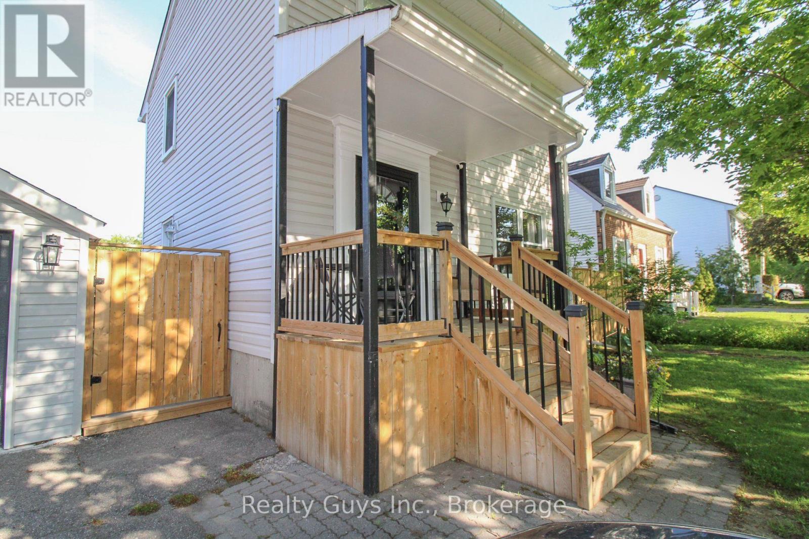 727 Chesterfield Avenue, Peterborough (Northcrest Ward 5), Ontario  K9H 4Y1 - Photo 4 - X13660780